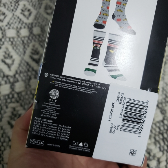 FRIENDS 6 Pack Casual Crew Socks - Picture 6 of 6